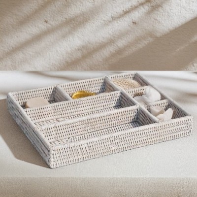 2014-001-0365 -  RATTAN CUTLERY HOLDER