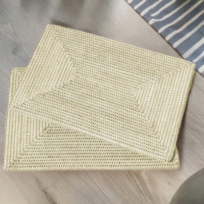 2024-11-4243 - RATTAN RECTANGULAR PLACEMAT 2024-11-4243 - RATTAN RECTANGULAR PLACEMAT