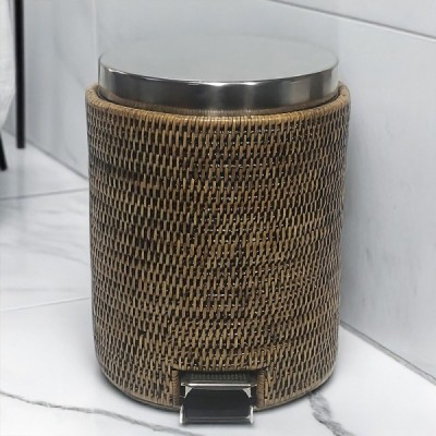 2023-01-1948 - SMALL ROUND PEDAL BIN WITH RATTAN COVER DIRECT FROM FACTORY EXPORTER IN ASIA TO IMPORTERS 2023-01-1948 - SMALL ROUND PEDAL BIN WITH RATTAN COVER DIRECT FROM FACTORY EXPORTER IN ASIA TO IMPORTERS